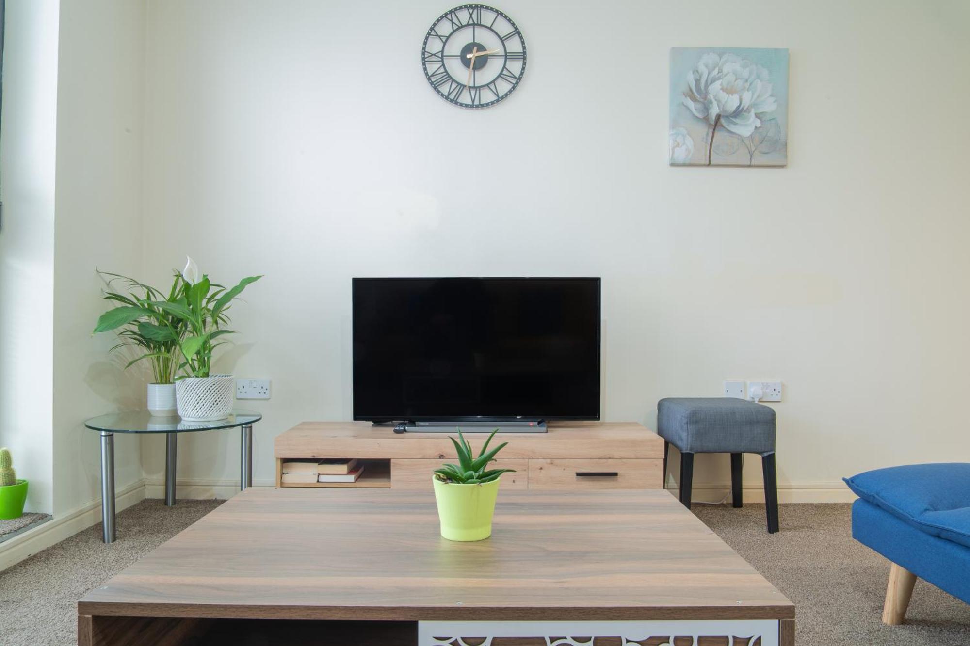 Stay In Our Stylish Flat! & Secure Building & Sleeps Up To 4 Birmingham Eksteriør billede