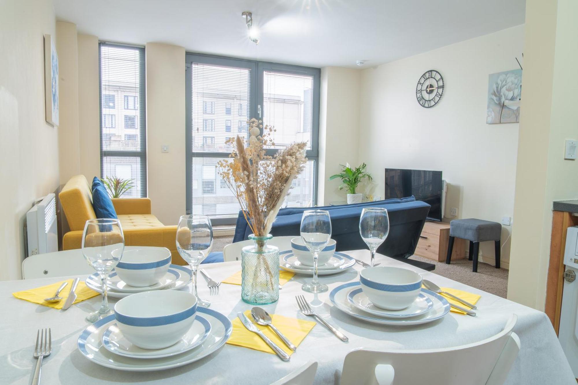 Stay In Our Stylish Flat! & Secure Building & Sleeps Up To 4 Birmingham Eksteriør billede