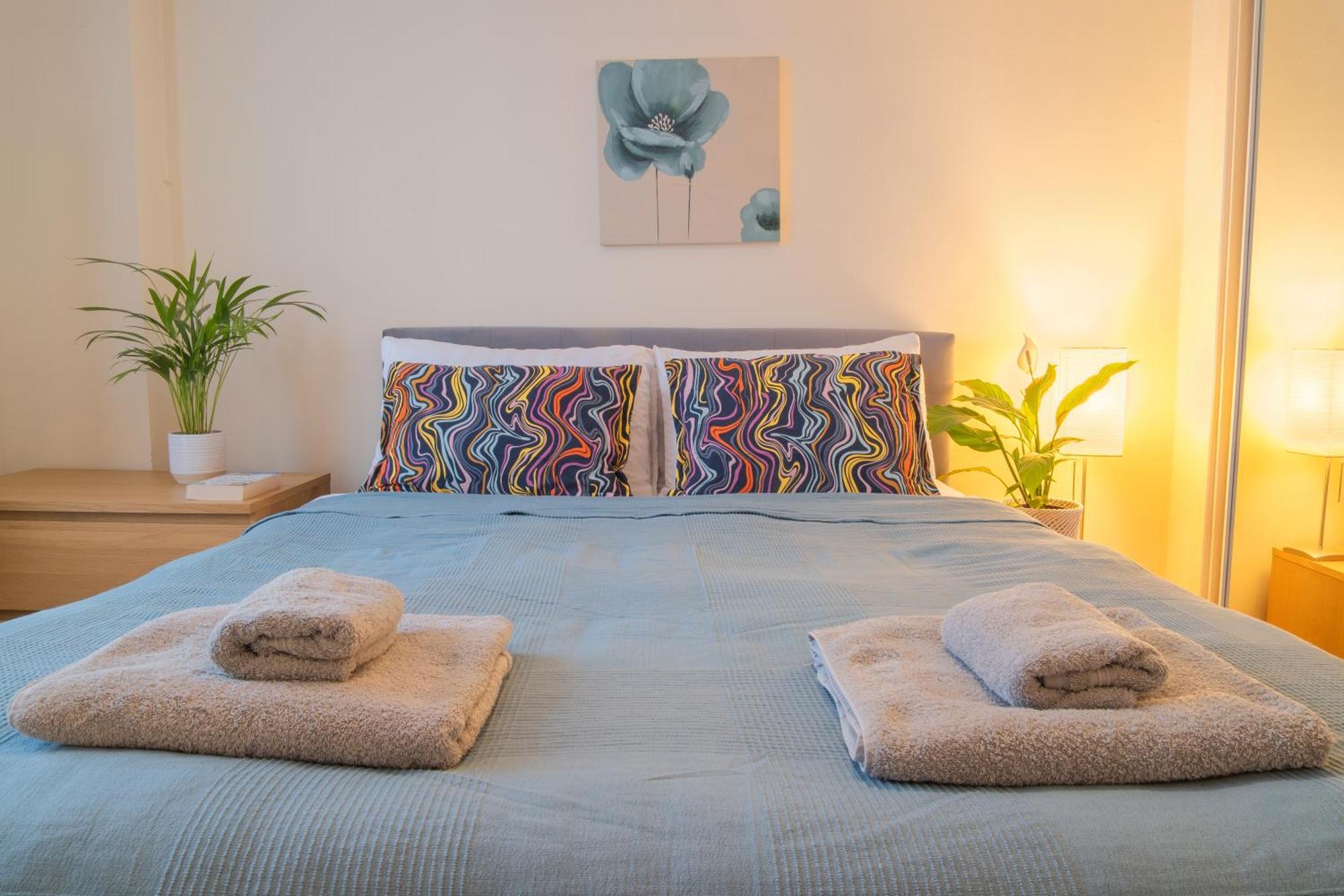 Stay In Our Stylish Flat! & Secure Building & Sleeps Up To 4 Birmingham Eksteriør billede